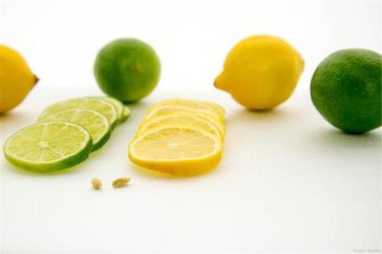 什么水果是碱性的 什么水果补充维生素C