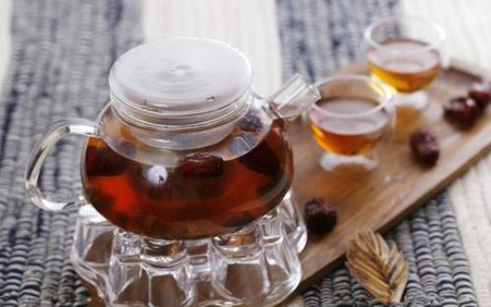 红茶和枸杞子一起泡茶喝可以吗