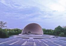 吴淞口灯塔(吴淞炮台湾湿地公园内)2