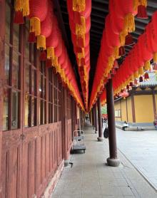 龙华寺5