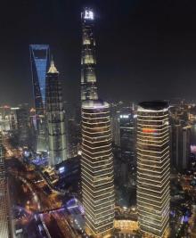 东方明珠259米全透明悬空观光廊20
