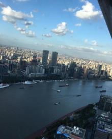 东方明珠259米全透明悬空观光廊5