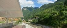 重庆溶洞谷漂流3