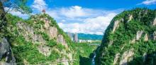中国黔江城市大峡谷1