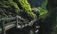 龙水峡地缝11