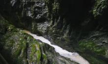 龙水峡地缝10
