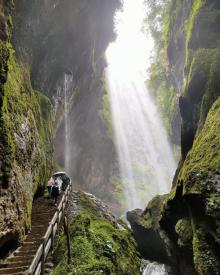 龙水峡地缝26