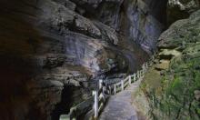 龙水峡地缝19