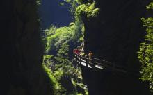 龙水峡地缝15