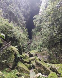 龙水峡地缝25