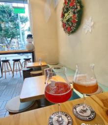 The Madhouse CWB | Taproom ? Kitchen | Craft Beer Gastropub6
