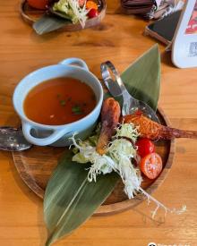 The Madhouse CWB | Taproom ? Kitchen | Craft Beer Gastropub3