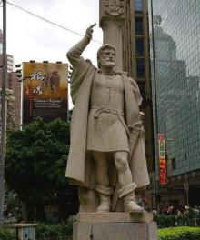佐治?欧华利塑像3