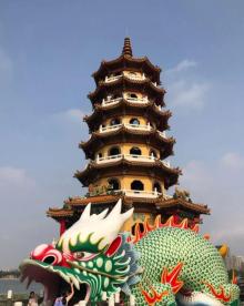 龙虎塔23