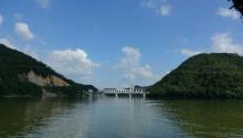 岩岭湖1