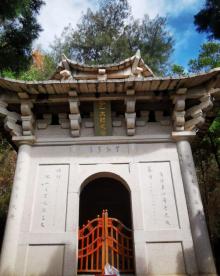 弘一法师舍利塔8