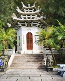 弘一法师舍利塔1