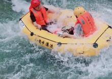 虎啸峡激流探险漂流6