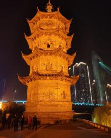 中江塔8