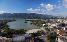 七星岩牌坊广场2