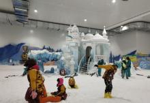 启迪鸿星梧州雪立方冰雪世界9