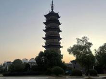 赣州佛塔1