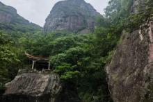 平和灵通山地质博物馆4