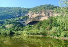 大别山石窟17