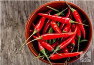 辣椒的腌制方法  辣椒的腌制方法和配料