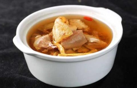 天麻炖鸽子  天麻鸽子汤里面还可以放什么食材