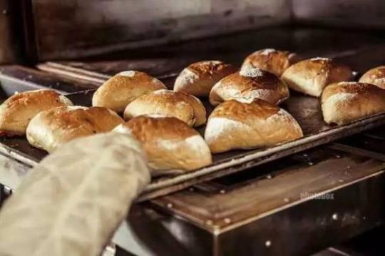 刚出炉的面包可以吃 出炉面包怎么保存
