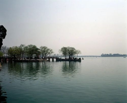 关于形容颐和园昆明湖的诗句合集(实用) 一句话形容颐和园的美