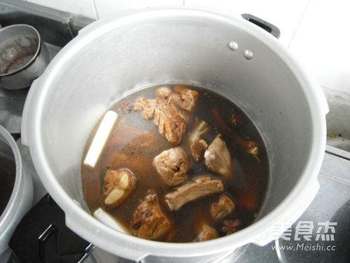 高压锅炖排骨要多久 高压锅炖排骨多长时间