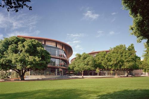 college and university 的区别