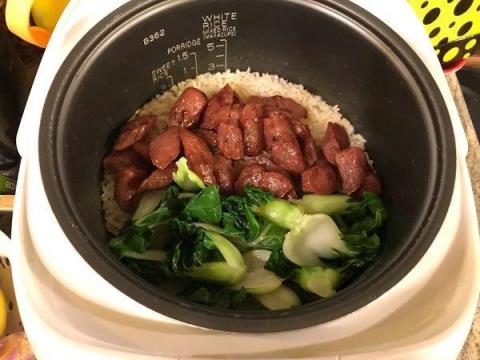 电饭煲做煲仔饭 电饭煲煲仔饭的做法大全视频
