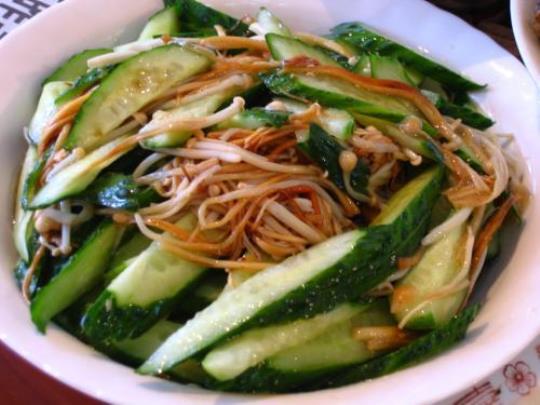 夏天生吃这6种凉拌菜会中毒 适合夏天吃的凉拌菜有哪些