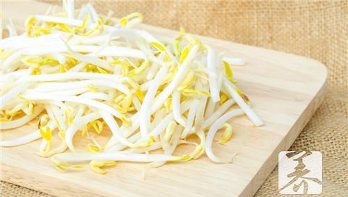 黄绿豆芽功效大揭秘 绿豆芽的制作方法与过程
