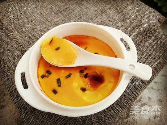 鸡蛋羹的做法 鸡蛋羹做法两个鸡蛋放多少水