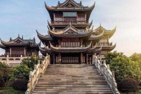 我国古代建筑中，曾经使用以下哪种食材作为黏合材料？