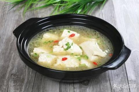 鸡汤炖豆腐 