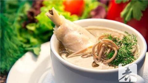 鸡汤炖豆腐 鸡汤豆腐串图片