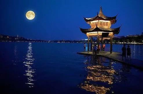 关于西湖的中秋诗句合集(通用) 西湖没有中秋百科