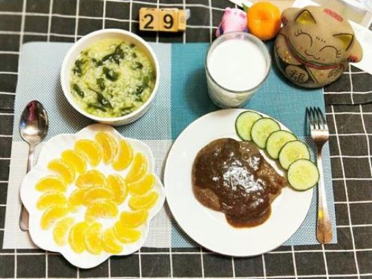 关于形容早餐愉悦的诗句合集(优选) 形容早餐的成语