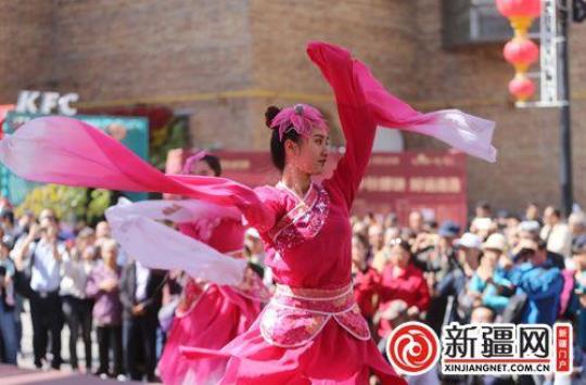 雅舞之乐怎么养成红色 