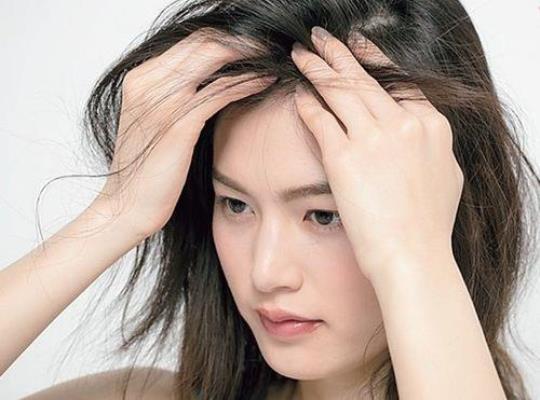 怎样才能让头发看起来更蓬松？