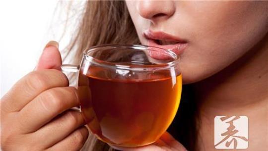 女人在来月经的时候可以喝红茶吗