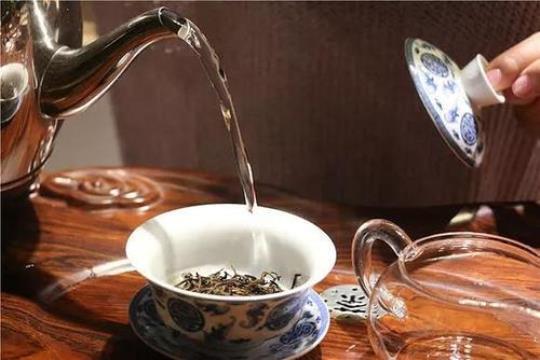 泡茶水温多少度合适？