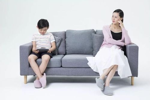 三、改变管理方法、多和孩子沟通 改变管理方法可以提高劳动生产率