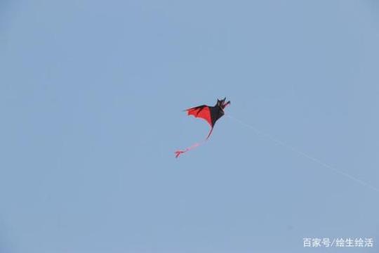 关于风筝在空中飞舞的优美句子大全 小风筝空中飞钢琴曲