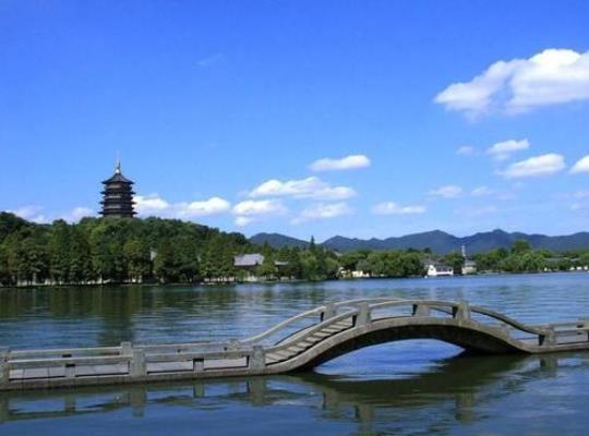几月份去杭州旅游好(杭州旅游最佳季节指南)
